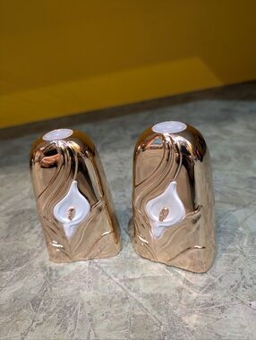 Salt & Pepper Shakers 3"